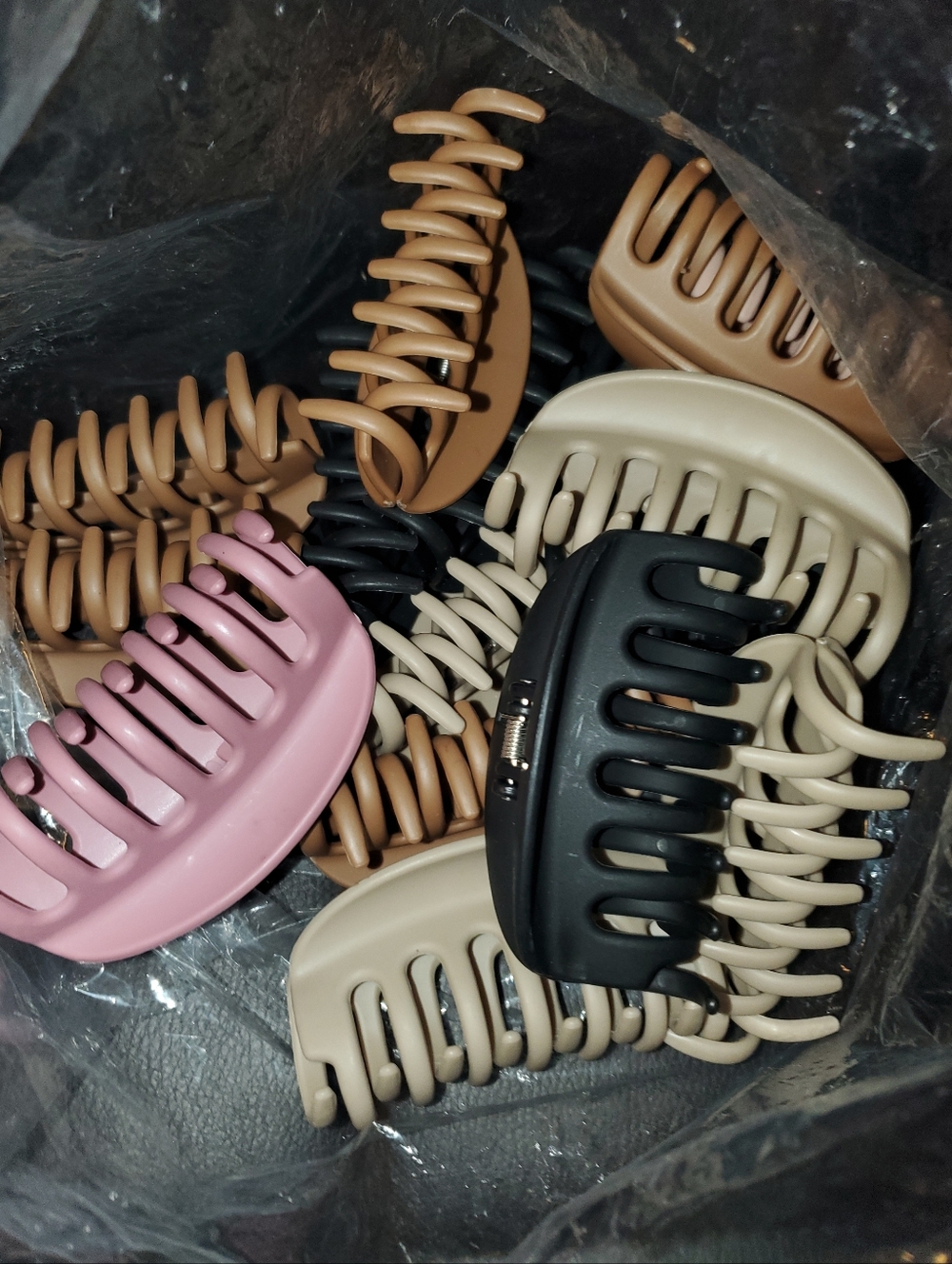 6 Assorted Matte Jaw Hair Claw Clips